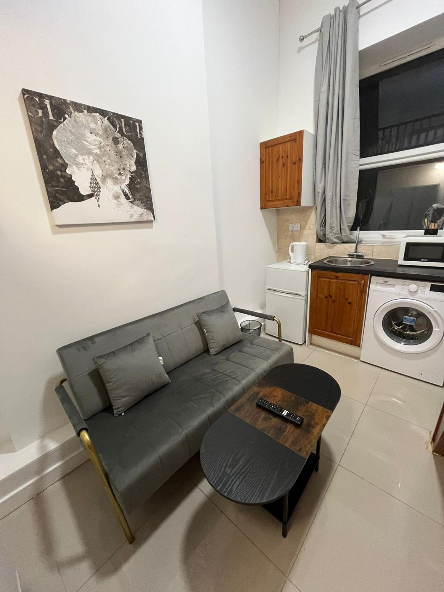 לונדון Modern Studios Queenspark חדר תמונה