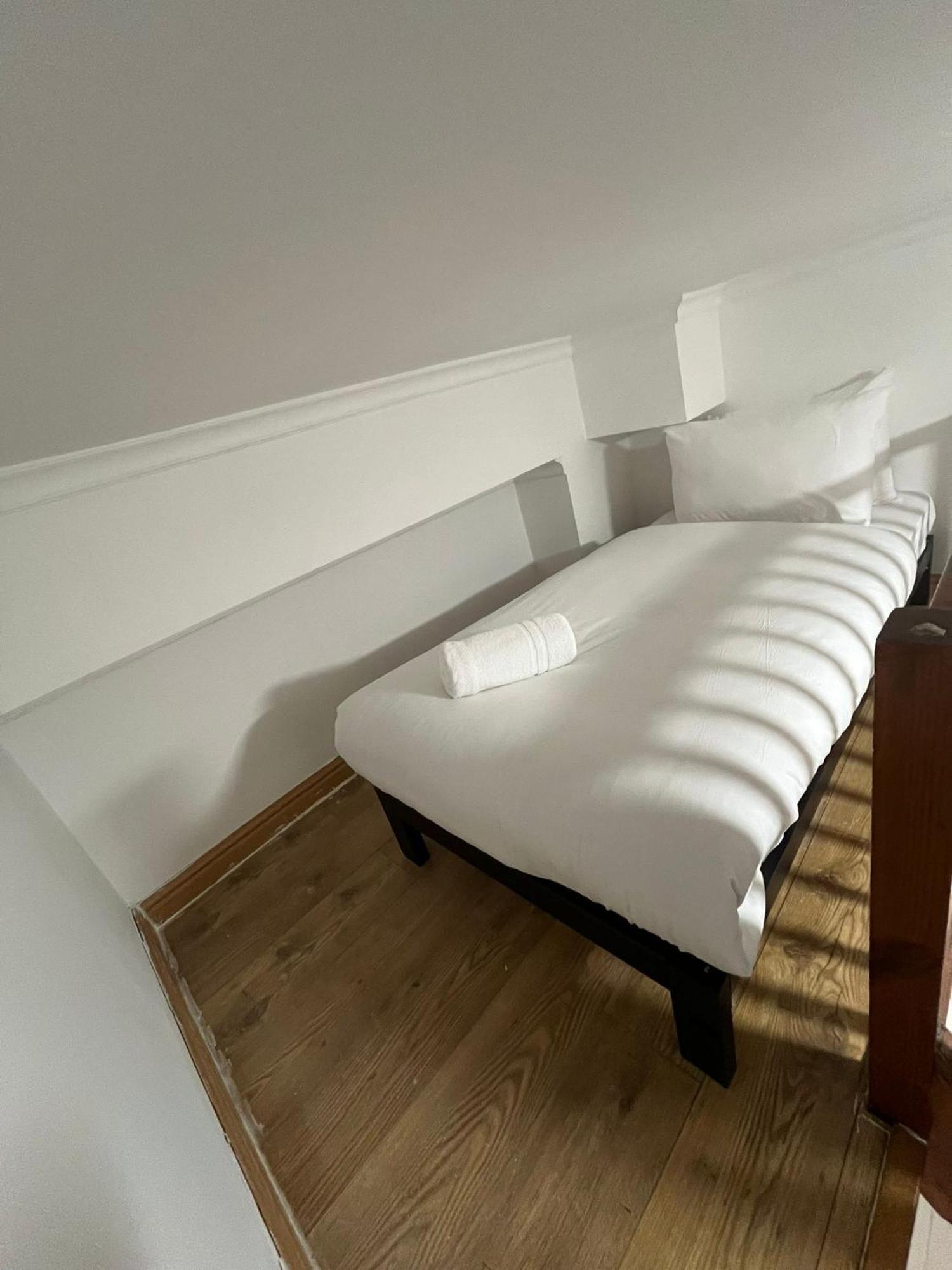 לונדון Modern Studios Queenspark חדר תמונה