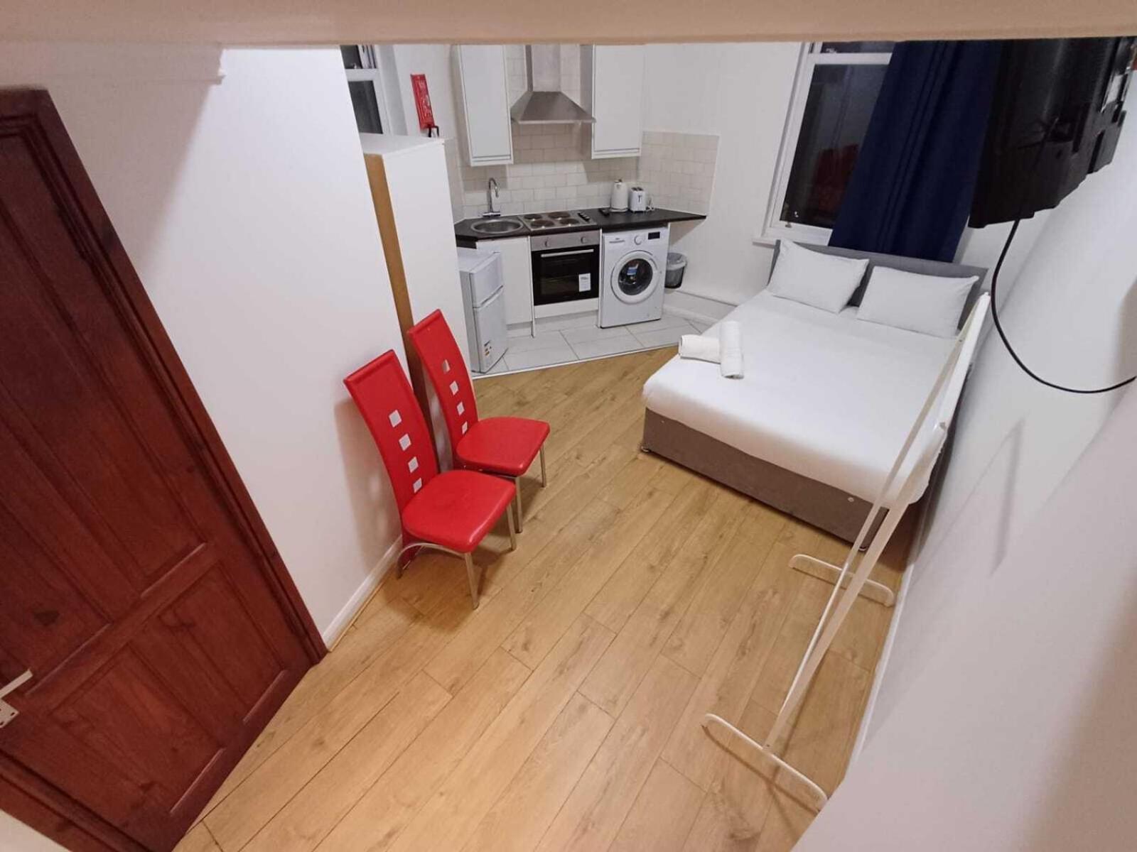 לונדון Modern Studios Queenspark חדר תמונה