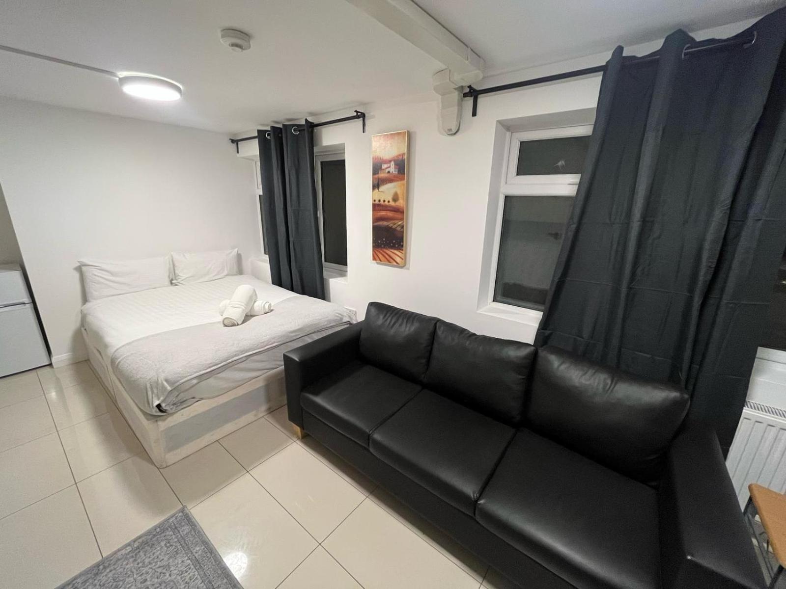 לונדון Modern Studios Queenspark חדר תמונה