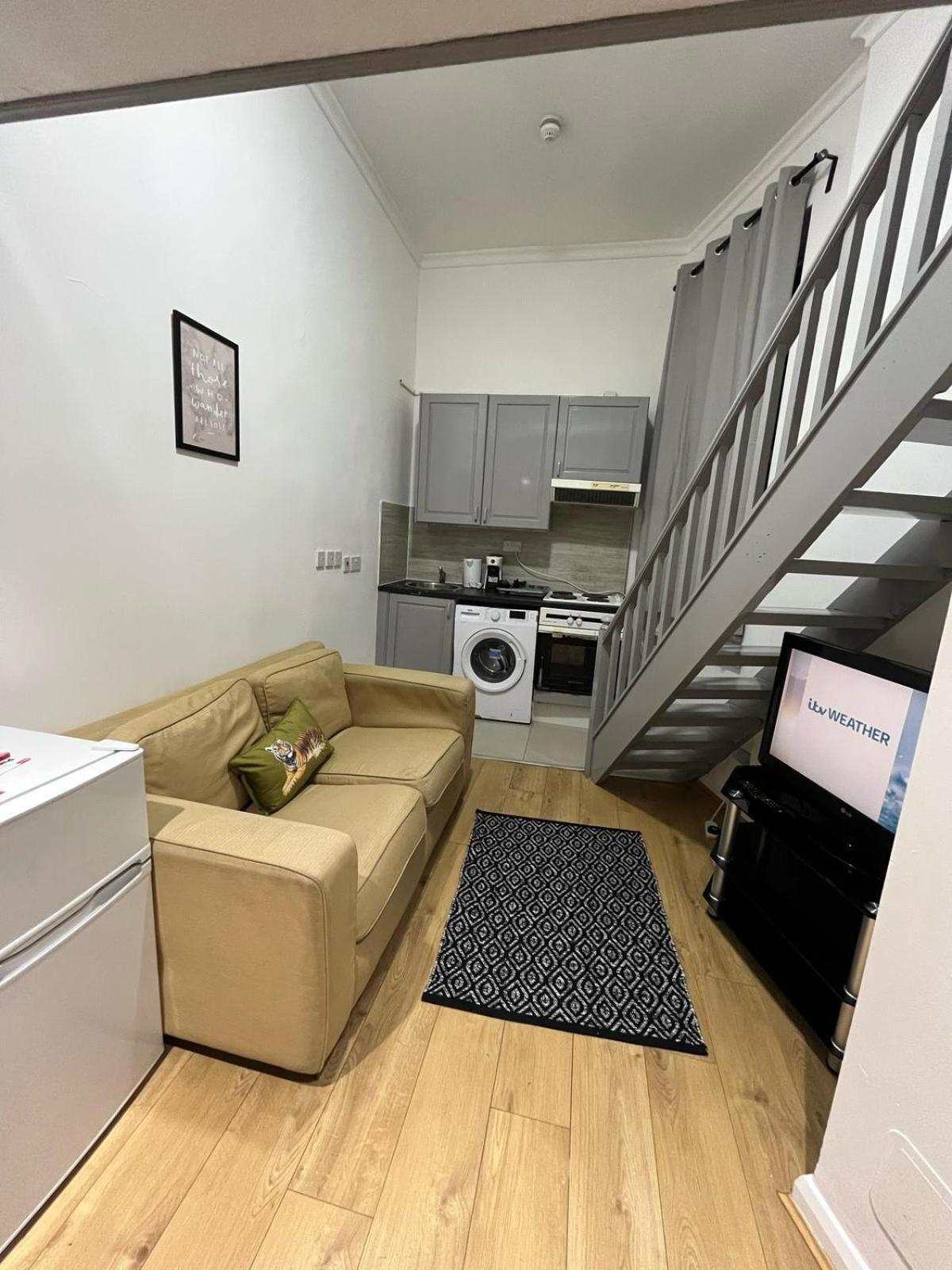 לונדון Modern Studios Queenspark חדר תמונה